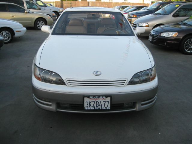 1995 Lexus ES 300 Base