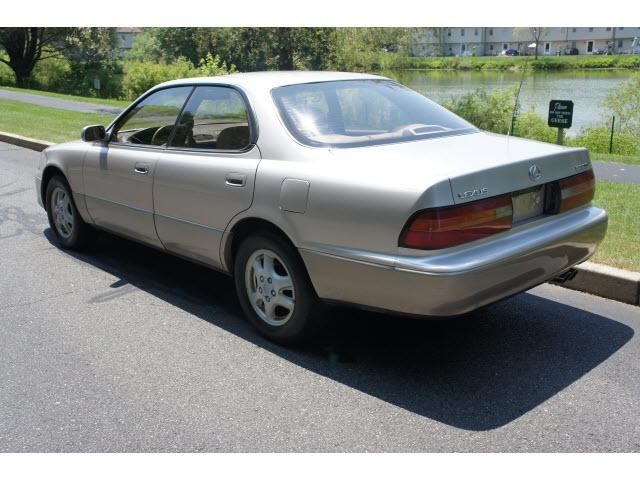 1996 Lexus ES 300 Unknown