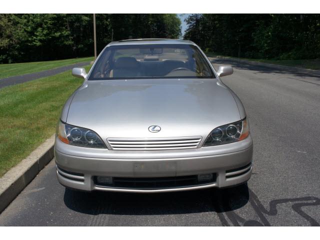 1996 Lexus ES 300 Unknown