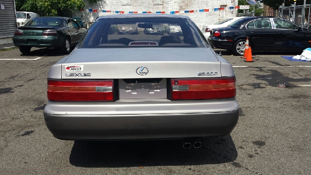 1996 Lexus ES 300 Base