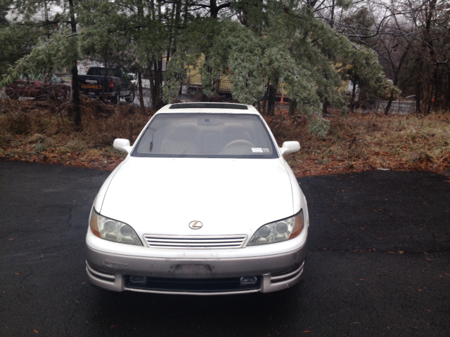 1996 Lexus ES 300 Base