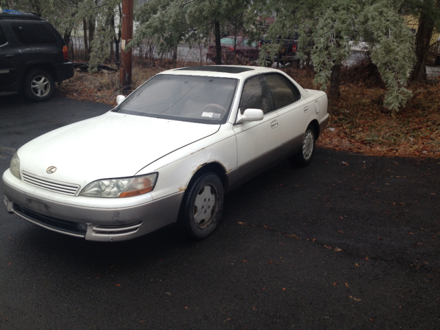 1996 Lexus ES 300 Base