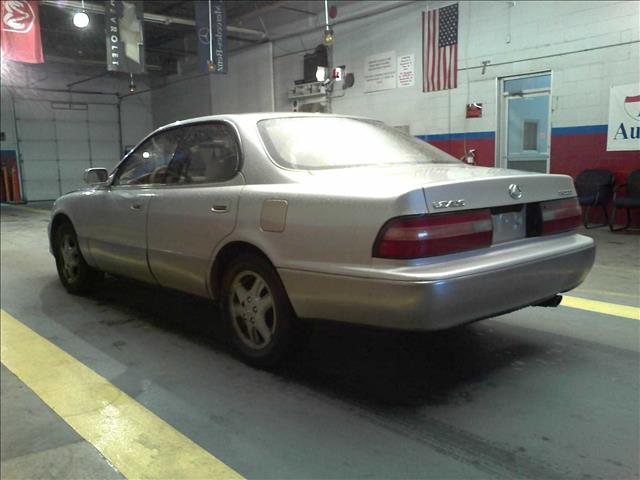 1996 Lexus ES 300 4dr Sdn LS Premium