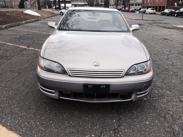 1996 Lexus ES 300 Base