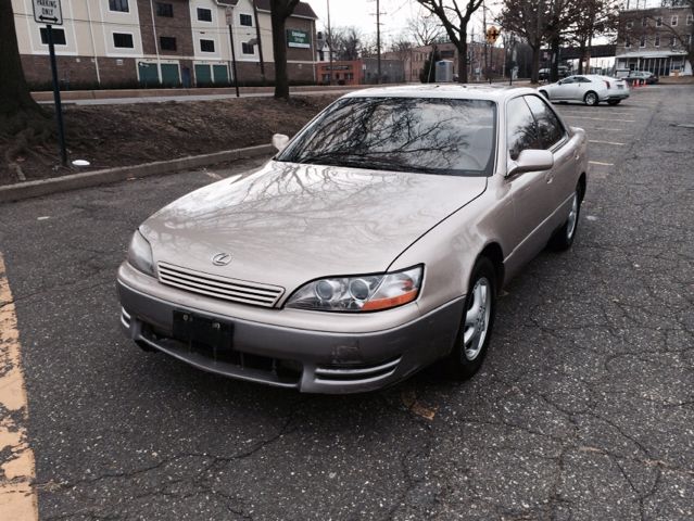 1996 Lexus ES 300 Base