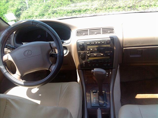 1996 Lexus ES 300 Unknown