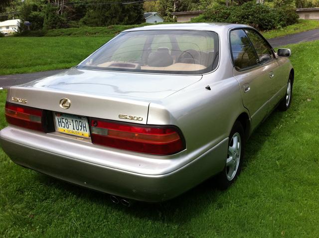 1996 Lexus ES 300 Base