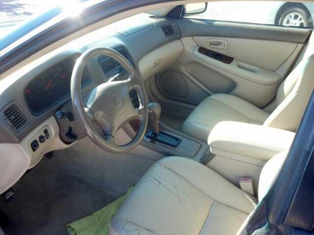 1997 Lexus ES 300 2