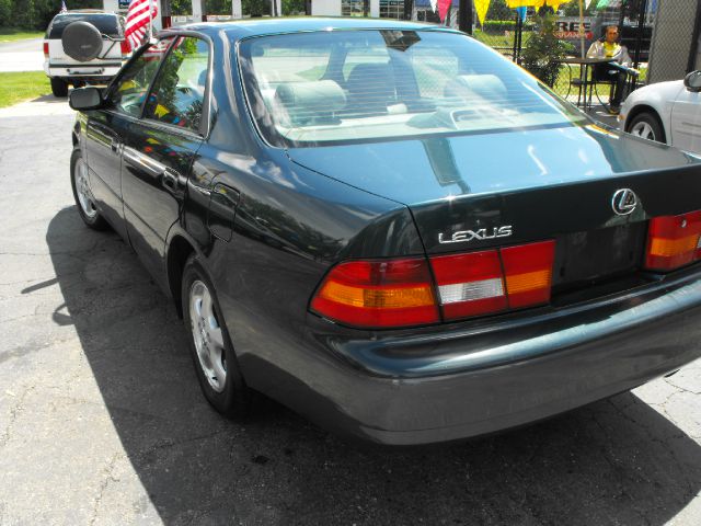 1997 Lexus ES 300 Base