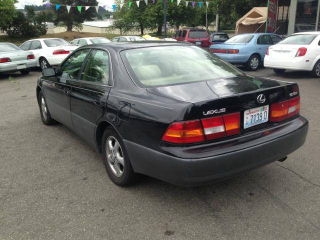 1997 Lexus ES 300 Base