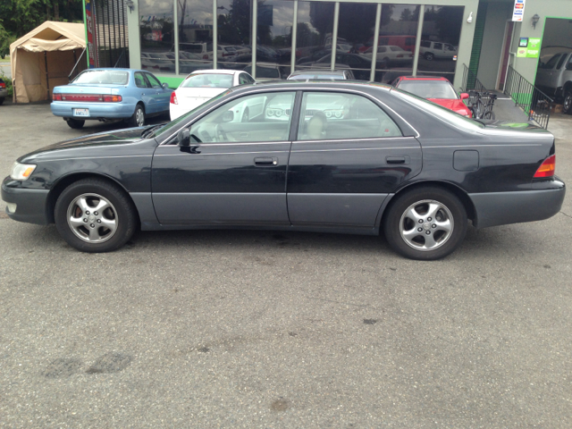 1997 Lexus ES 300 Base