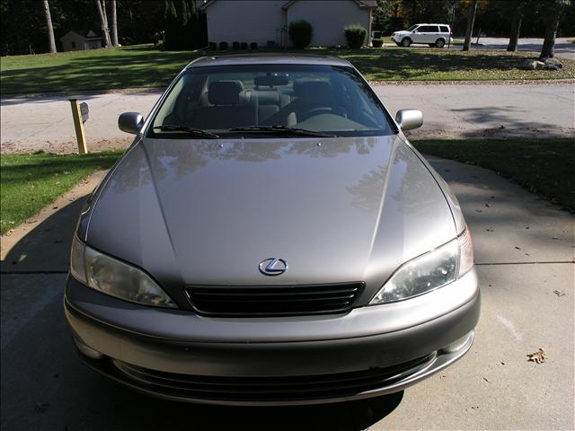 1997 Lexus ES 300 XLT Crewcab