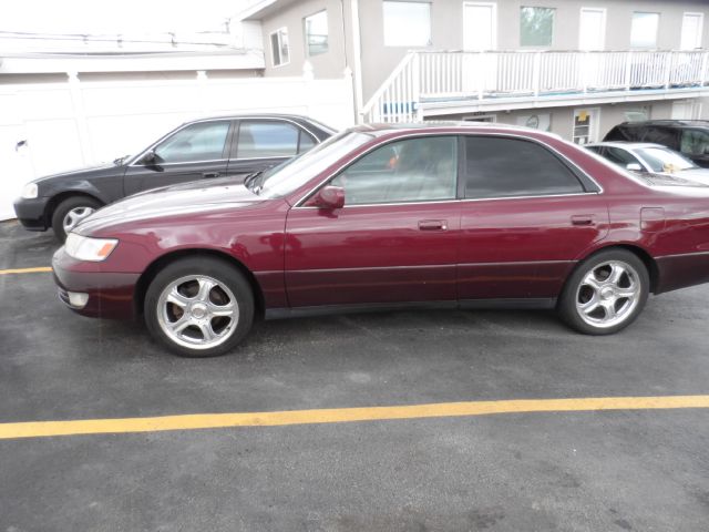 1997 Lexus ES 300 Base