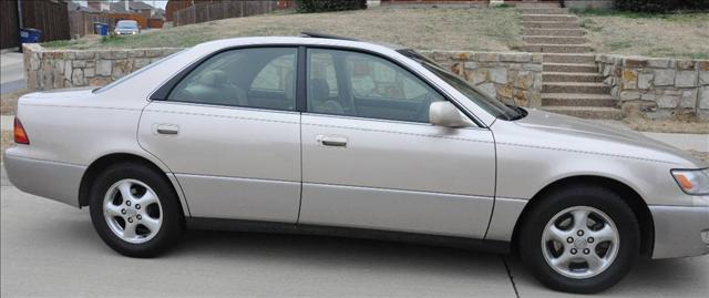 1997 Lexus ES 300 Unknown