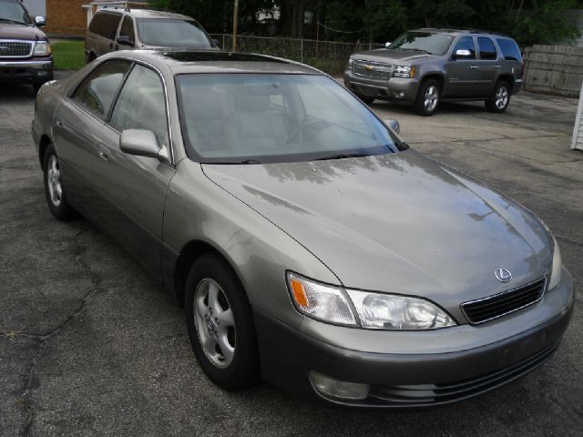 1997 Lexus ES 300 Base