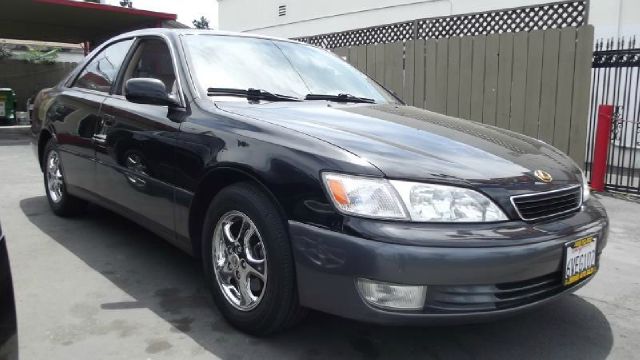 1997 Lexus ES 300 Base