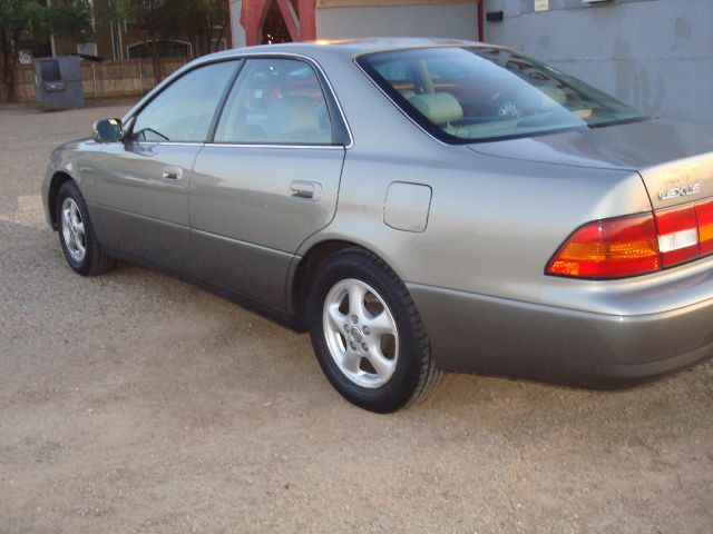 1998 Lexus ES 300 Base