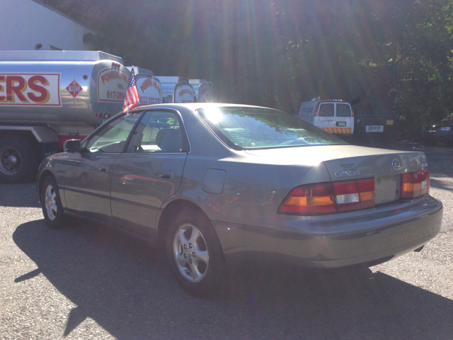 1998 Lexus ES 300 Base