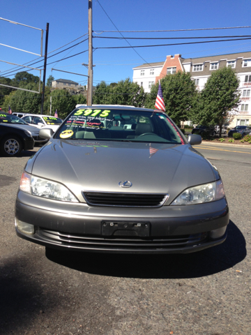 1998 Lexus ES 300 Base