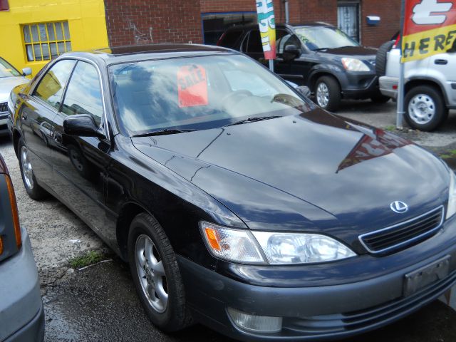 1998 Lexus ES 300 Base