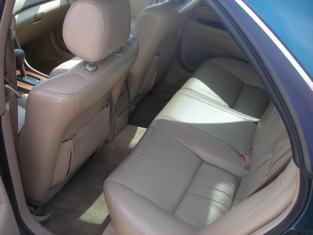 1998 Lexus ES 300 Base