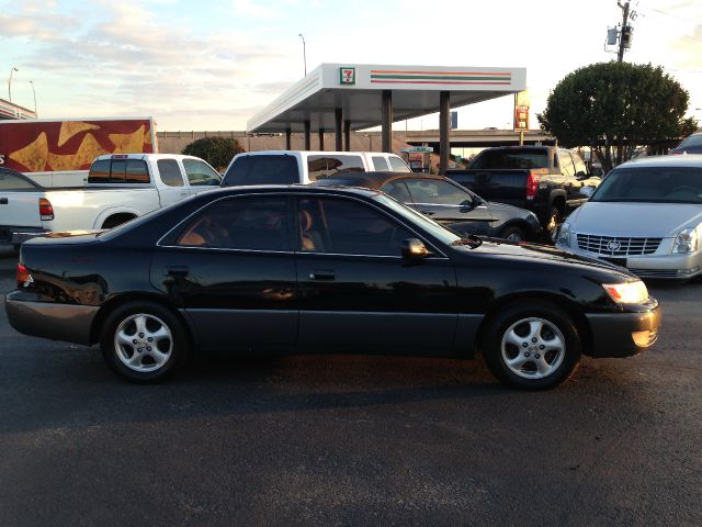 1998 Lexus ES 300 Base