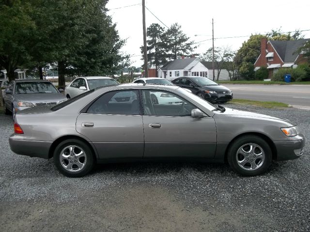 1998 Lexus ES 300 Base