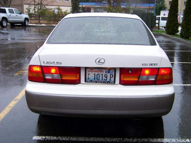 1999 Lexus ES 300 Unknown