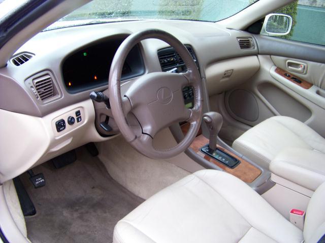 1999 Lexus ES 300 Unknown