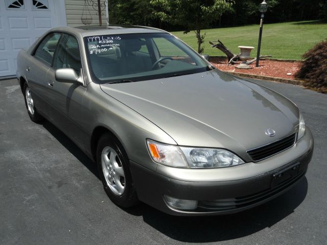 1999 Lexus ES 300 Unknown