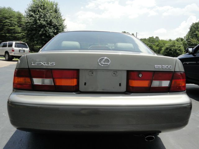 1999 Lexus ES 300 Unknown