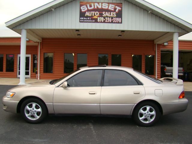 1999 Lexus ES 300 Base