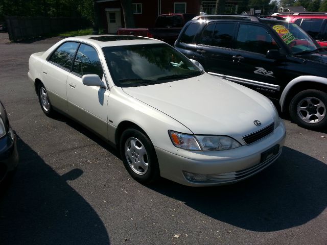 1999 Lexus ES 300 Base