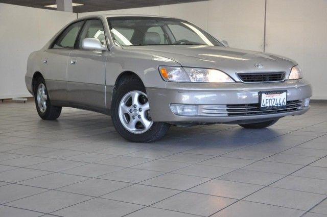 1999 Lexus ES 300 Base