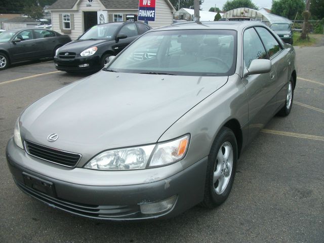 1999 Lexus ES 300 Base