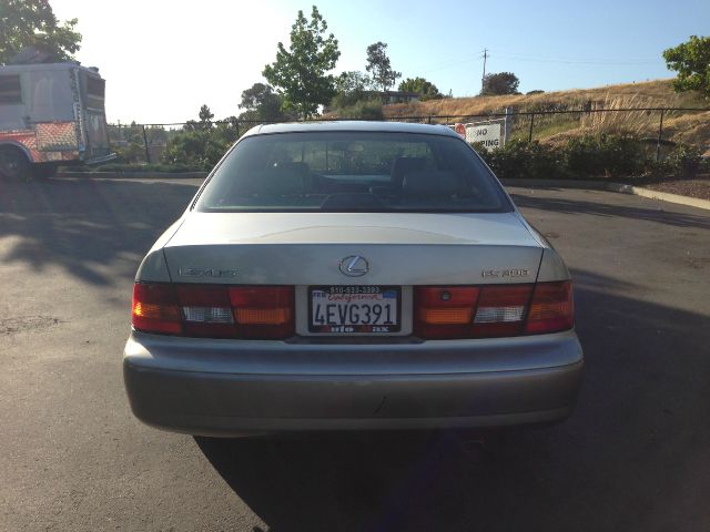 1999 Lexus ES 300 Base