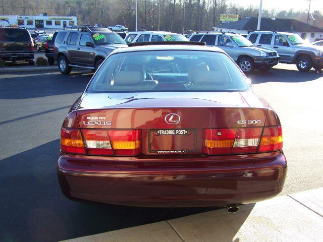 1999 Lexus ES 300 Base