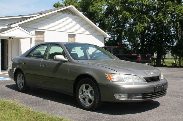 1999 Lexus ES 300 Base