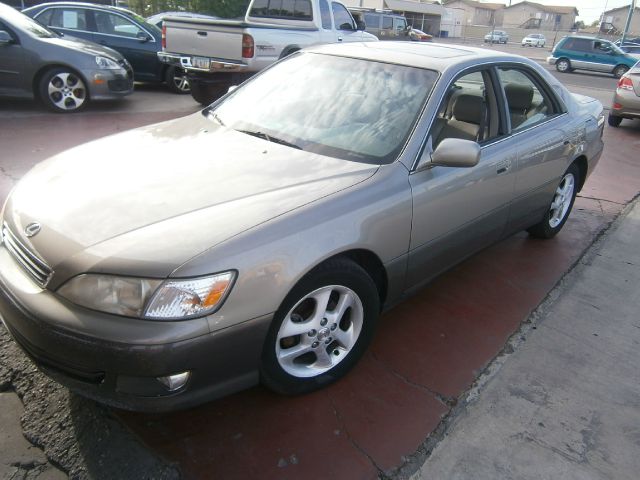 2000 Lexus ES 300 Unknown