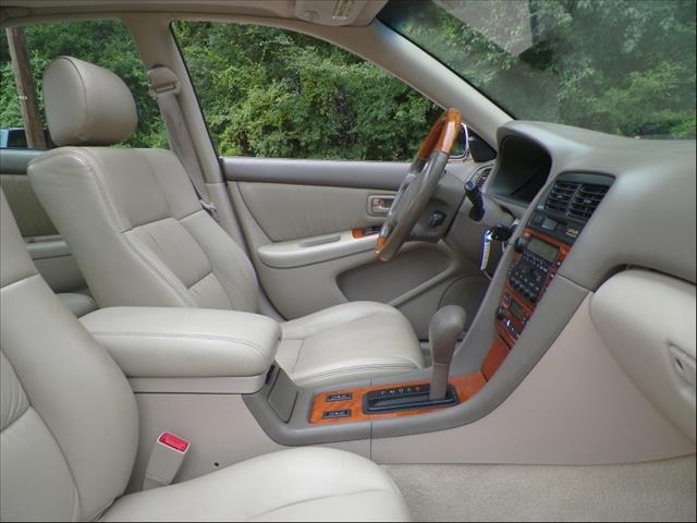 2000 Lexus ES 300 Base