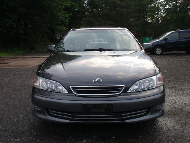 2000 Lexus ES 300 Base