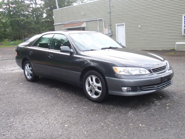 2000 Lexus ES 300 Base