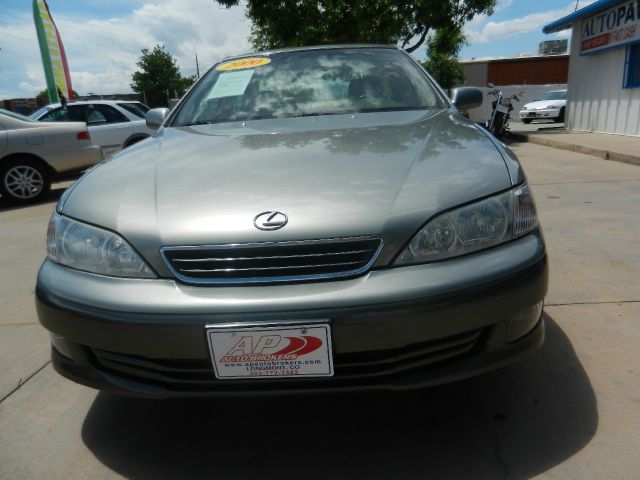 2000 Lexus ES 300 Base