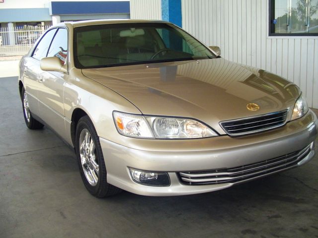 2000 Lexus ES 300 Unknown