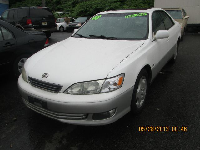 2000 Lexus ES 300 Base