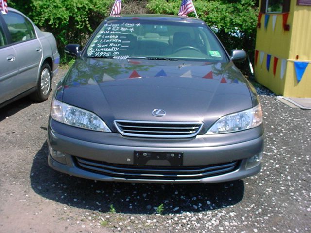 2000 Lexus ES 300 Base