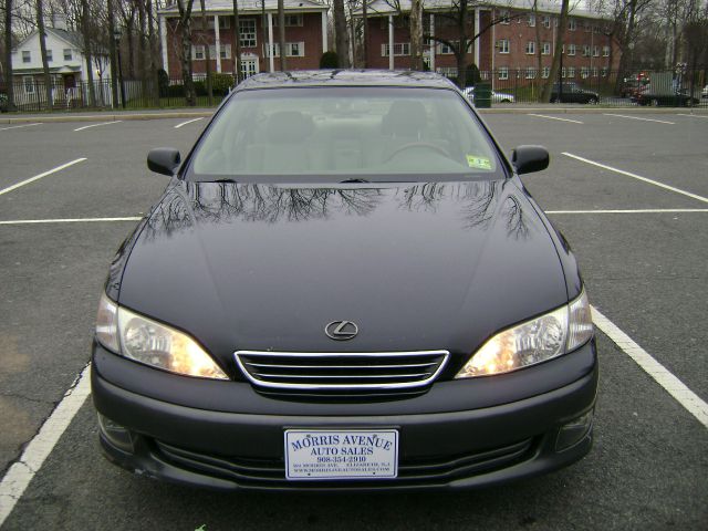 2000 Lexus ES 300 Base