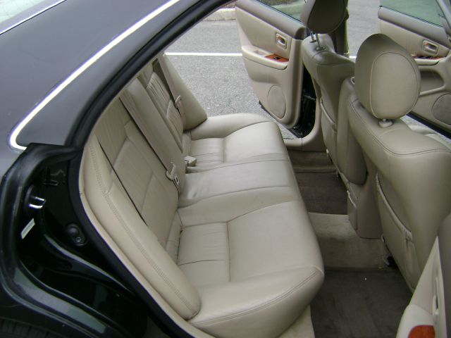 2000 Lexus ES 300 Base