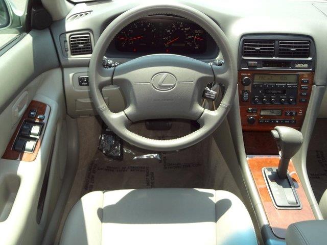 2001 Lexus ES 300 Sport 4x4