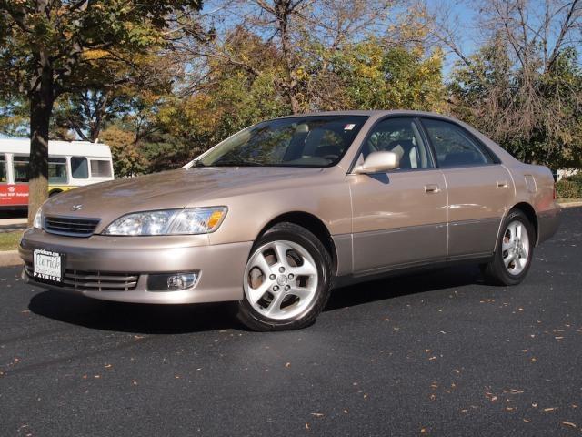 2001 Lexus ES 300 SE Sedan